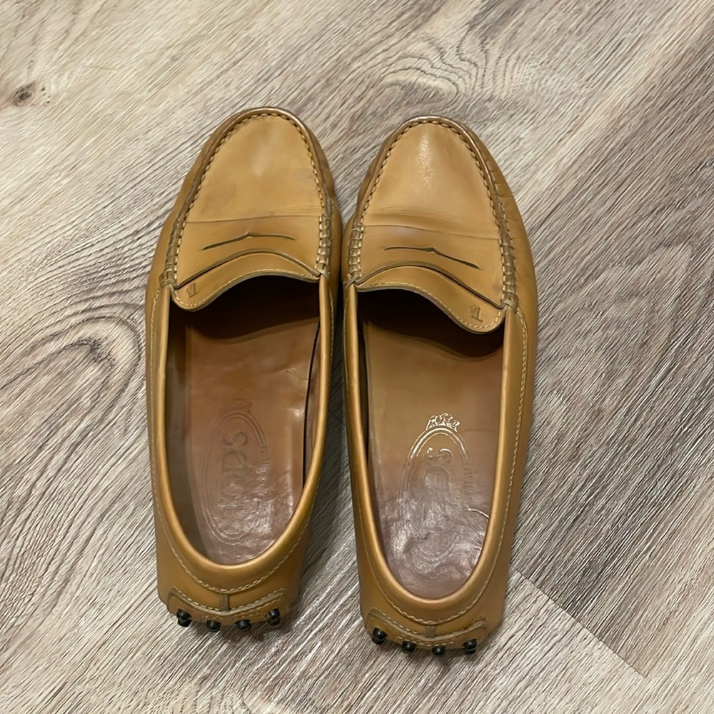 Tod's Gommino Leather Driving Loafers Beige Casual Flats Size EU 37 US 7